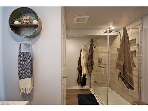 24 Brock Street S, St. Marys, ON - Indoor Photo Showing Bathroom