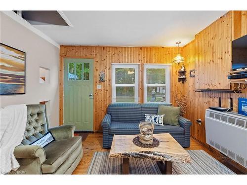 11 Melbourne Street, Port Albert, ON - Indoor Photo Showing Living Room