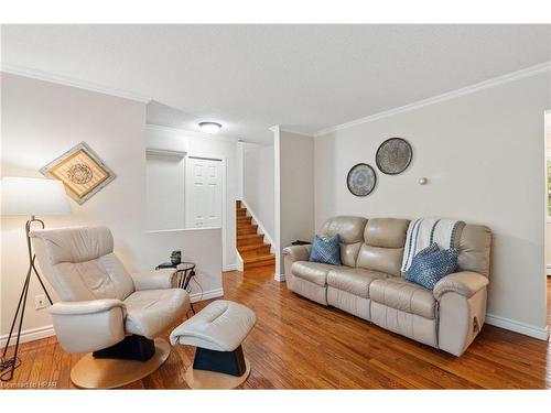 236 Mary Street, Goderich, ON - Indoor Photo Showing Living Room