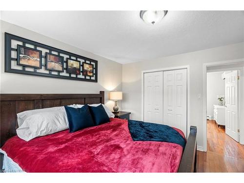 236 Mary Street, Goderich, ON - Indoor Photo Showing Bedroom