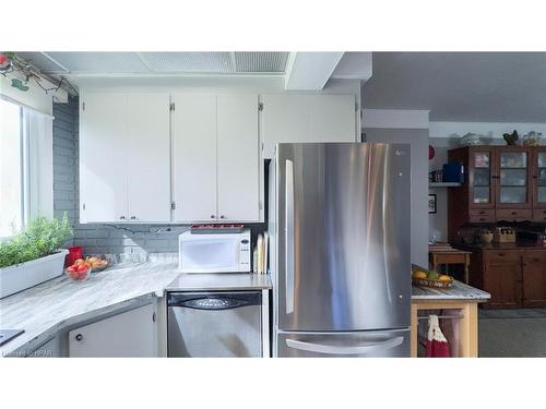 73399 London Road, Kippen, ON - Indoor Photo Showing Kitchen