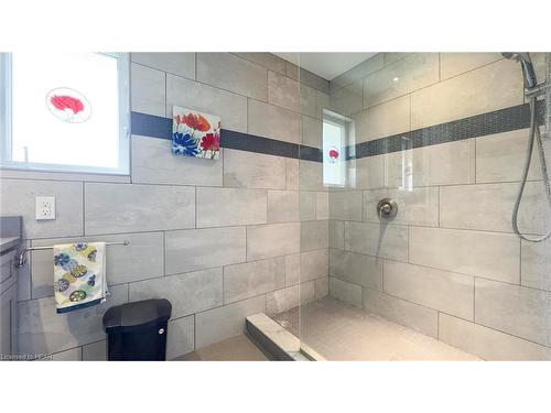 73399 London Road, Kippen, ON - Indoor Photo Showing Bathroom