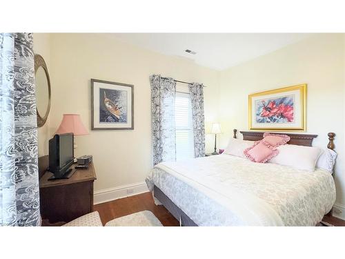 73399 London Road, Kippen, ON - Indoor Photo Showing Bedroom