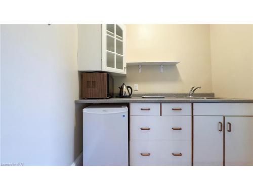 73399 London Road, Kippen, ON - Indoor Photo Showing Kitchen