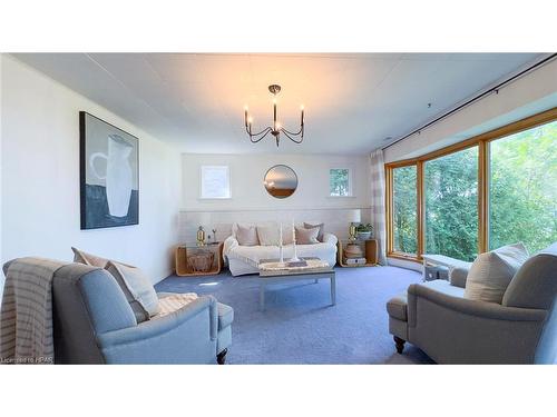 27 Bluewater Drive, Central Huron, ON - Indoor Photo Showing Living Room