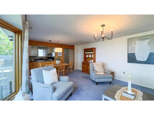 27 Bluewater Drive, Central Huron, ON - Indoor Photo Showing Living Room