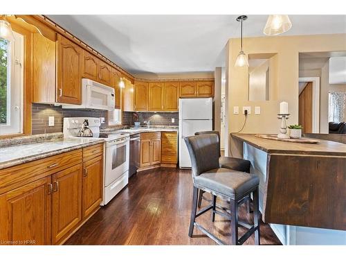 188 Princess Street, Stratford, ON - Indoor Photo Showing Kitchen