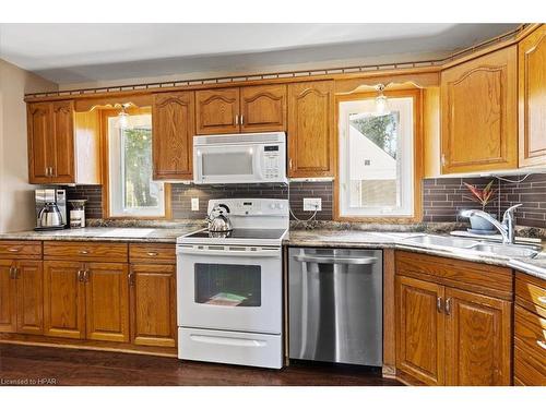 188 Princess Street, Stratford, ON - Indoor Photo Showing Kitchen