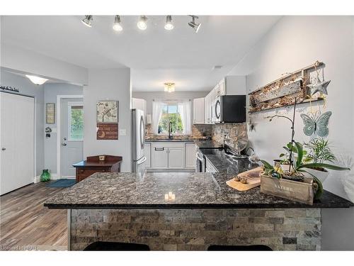 6-18 Sauble River Road, Grand Bend, ON - Indoor Photo Showing Kitchen With Double Sink