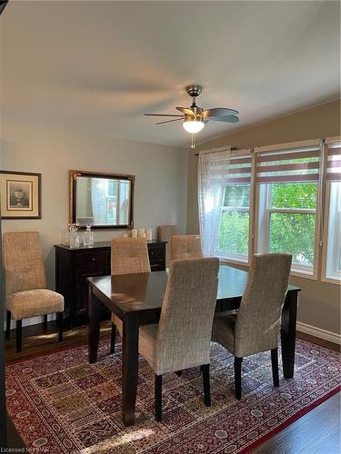 15 Huron Lane, Meneset, ON - Indoor Photo Showing Dining Room