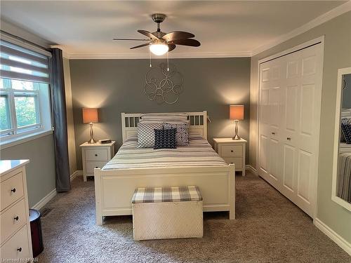 15 Huron Lane, Meneset, ON - Indoor Photo Showing Bedroom