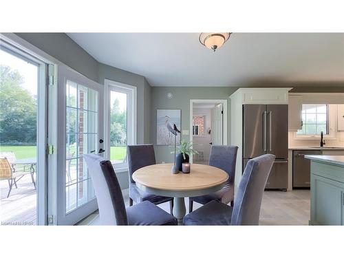 30 Lidderdale Street, Bayfield, ON - Indoor Photo Showing Dining Room