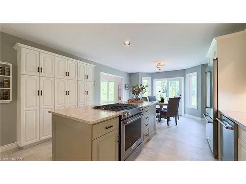 30 Lidderdale Street, Bayfield, ON - Indoor Photo Showing Kitchen