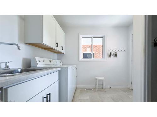 30 Lidderdale Street, Bayfield, ON - Indoor Photo Showing Laundry Room