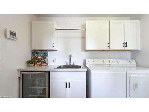 30 Lidderdale Street, Bayfield, ON - Indoor Photo Showing Laundry Room