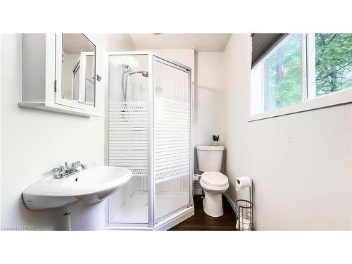 216 Shadywood Crescent, Point Clark, ON - Indoor Photo Showing Bathroom