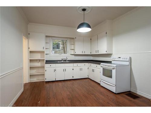 237 Romeo Street S, Stratford, ON - Indoor Photo Showing Kitchen