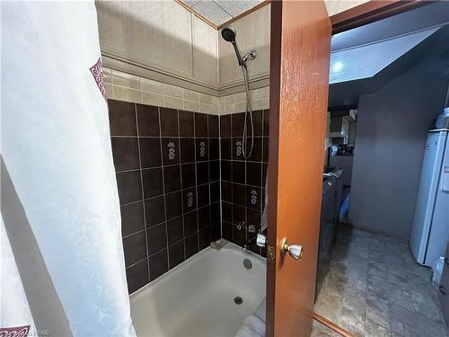 208 Edward Street, Wingham, ON - Indoor Photo Showing Bathroom