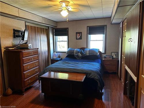 208 Edward Street, Wingham, ON - Indoor Photo Showing Bedroom