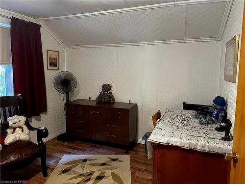 208 Edward Street, Wingham, ON - Indoor Photo Showing Bedroom