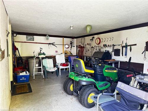 208 Edward Street, Wingham, ON - Indoor Photo Showing Other Room