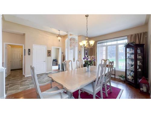 38 Stornoway Crescent, Seaforth, ON - Indoor Photo Showing Dining Room