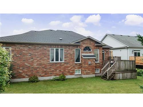 38 Stornoway Crescent, Seaforth, ON - Outdoor