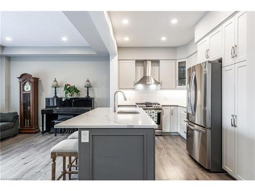 73 Robertson Drive, Stratford, ON - Indoor Photo Showing Kitchen With Upgraded Kitchen