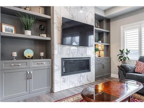 73 Robertson Drive, Stratford, ON - Indoor Photo Showing Living Room With Fireplace