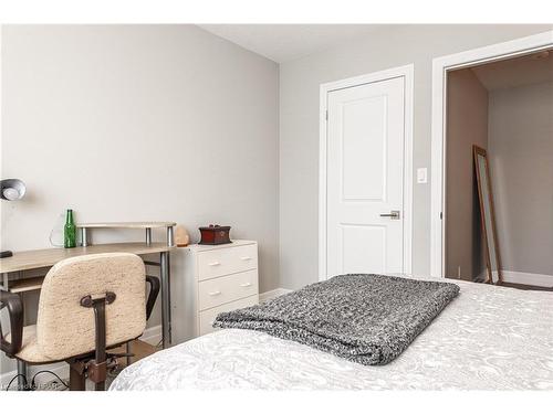 73 Robertson Drive, Stratford, ON - Indoor Photo Showing Bedroom