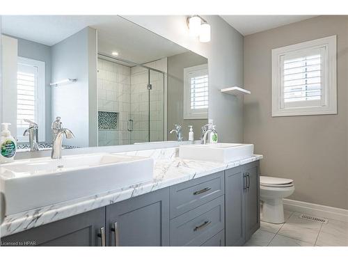 73 Robertson Drive, Stratford, ON - Indoor Photo Showing Bathroom