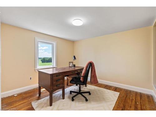 6140 3Rd Line, Minto, ON - Indoor Photo Showing Office