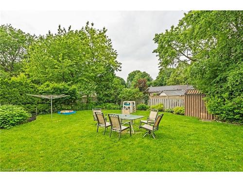 27 Hines Crescent, London, ON - Outdoor With Backyard