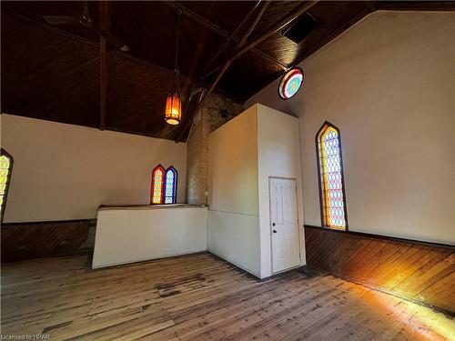 10 Jessie Street, Ripley, ON - Indoor Photo Showing Other Room