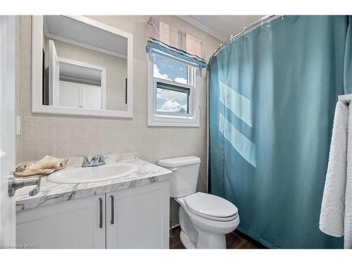 77683 Bluewater Highway, Bayfield, ON - Indoor Photo Showing Bathroom