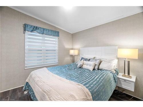 77683 Bluewater Highway, Bayfield, ON - Indoor Photo Showing Bedroom