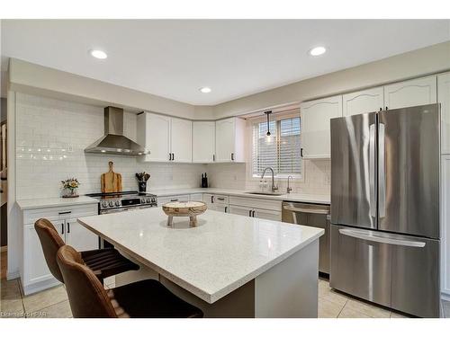 543 St Moritz Avenue, Waterloo, ON - Indoor Photo Showing Kitchen