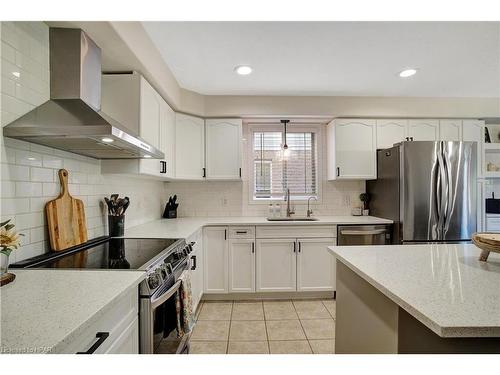 543 St Moritz Avenue, Waterloo, ON - Indoor Photo Showing Kitchen