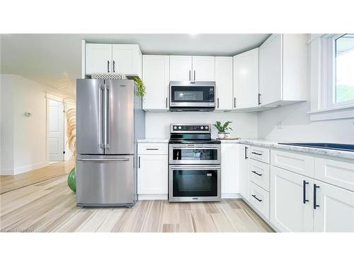 115143 Grey Road 3, Chatsworth (Twp), ON - Indoor Photo Showing Kitchen