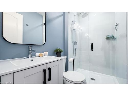 22 Hamilton Street, Bayfield, ON - Indoor Photo Showing Bathroom