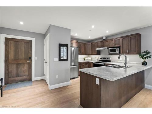 105-187 Victoria Street W, Wingham, ON - Indoor Photo Showing Kitchen With Double Sink With Upgraded Kitchen