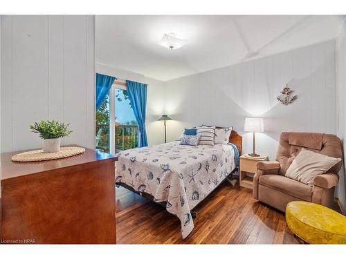 84784 Shamrock Beach Road, Ashfield-Colborne-Wawanosh, ON - Indoor Photo Showing Bedroom