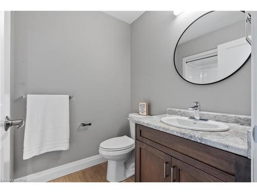 111-187 Victoria Street W, Wingham, ON - Indoor Photo Showing Bathroom