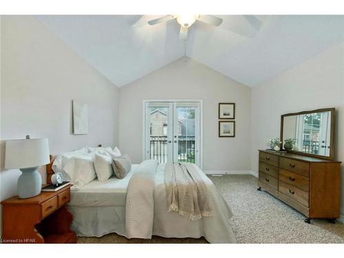 142-50 Galt Road, Stratford, ON - Indoor Photo Showing Bedroom