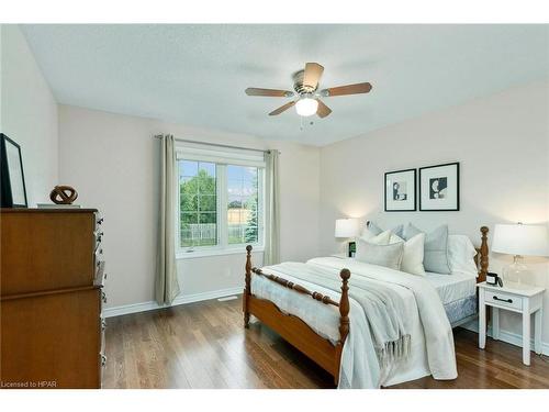 142-50 Galt Road, Stratford, ON - Indoor Photo Showing Bedroom