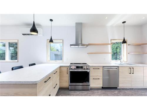 89 Isobel Street, Dungannon, ON - Indoor Photo Showing Kitchen With Upgraded Kitchen