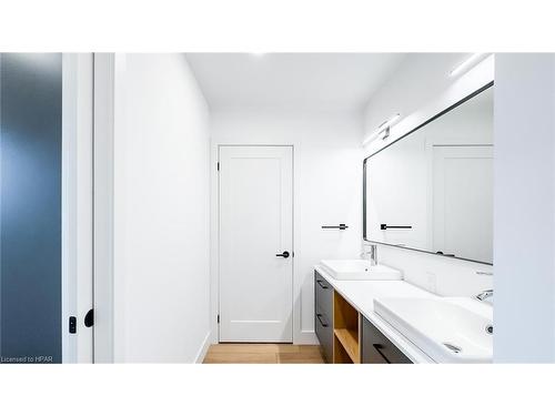 89 Isobel Street, Dungannon, ON - Indoor Photo Showing Bathroom