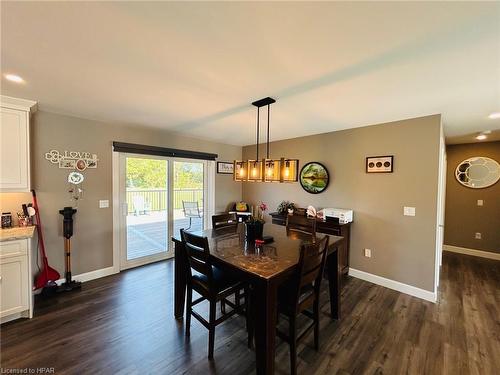 320 Turnberry Street, Morris-Turnberry (Munic), ON - Indoor Photo Showing Dining Room