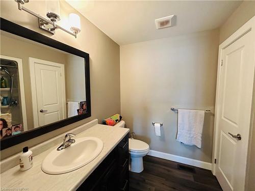 320 Turnberry Street, Morris-Turnberry (Munic), ON - Indoor Photo Showing Bathroom