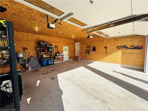 320 Turnberry Street, Morris-Turnberry (Munic), ON - Indoor Photo Showing Garage